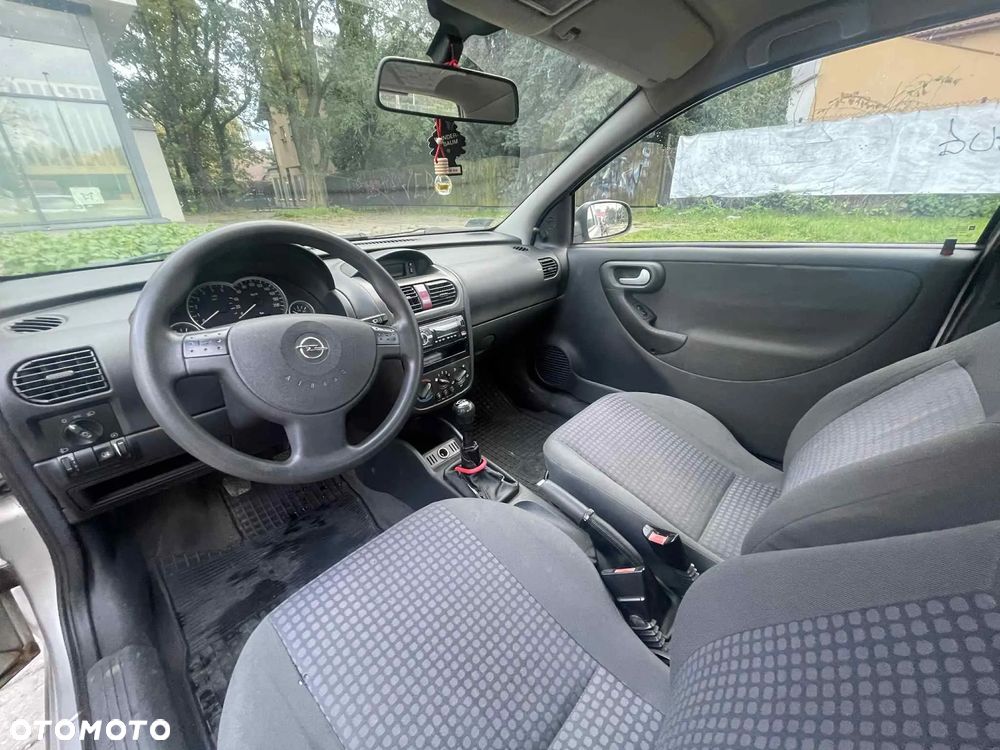Opel Corsa 1.7 DTI Comfort - 4