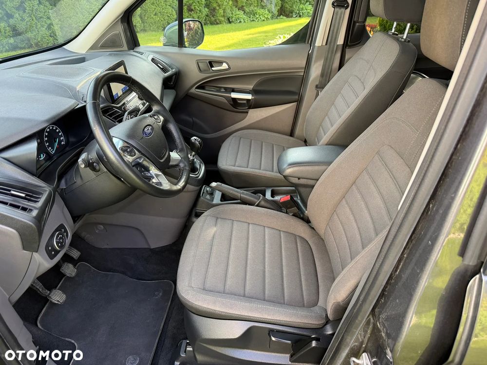Ford Tourneo Connect Grand - 9