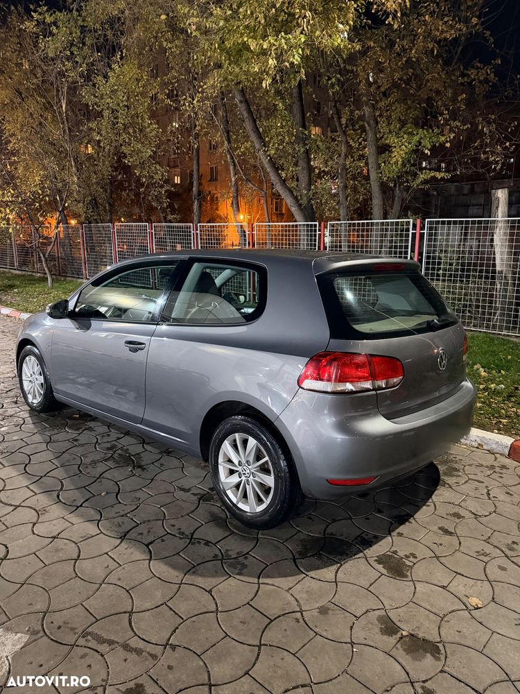 Volkswagen Golf - 3