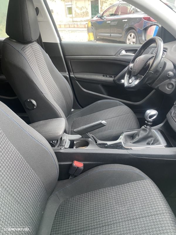 Peugeot 308 SW 1.5 BlueHDi Style - 20