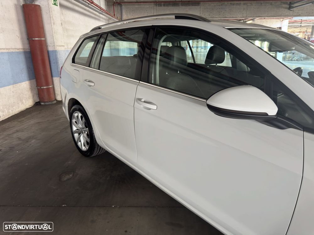 VW Golf Variant 1.6 TDi Highline - 21