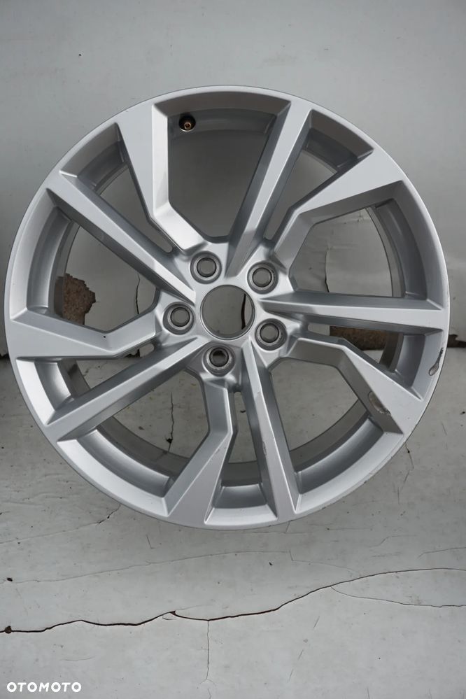 Audi 5x112 18 8,5J et50 8S0601025AN - 1