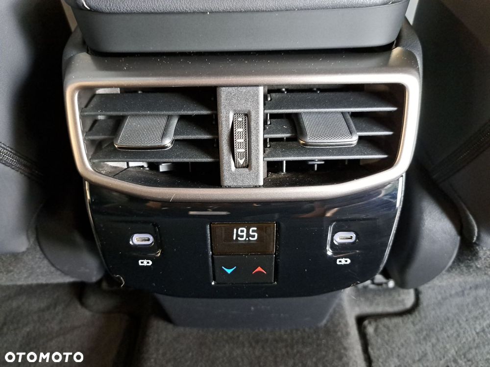 Lexus RX - 21