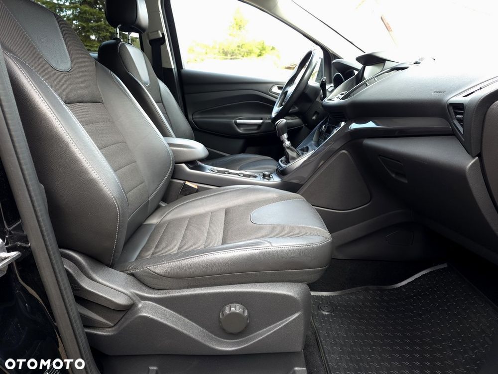 Ford Kuga 2.0 TDCi 4WD Titanium - 16