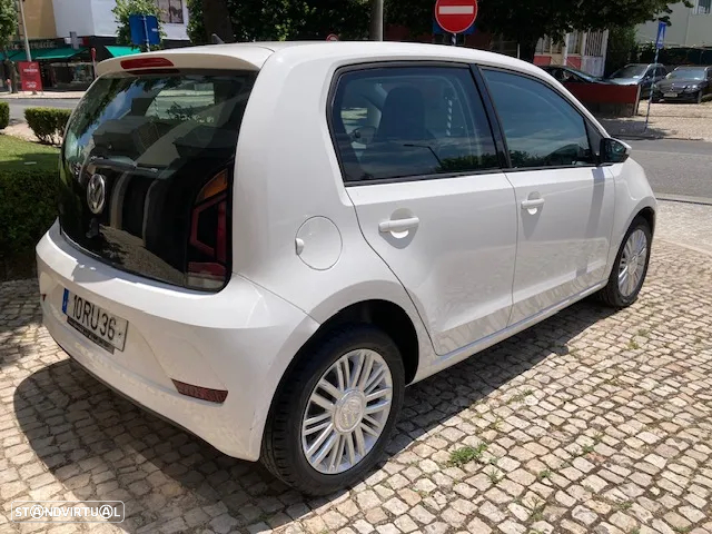VW Up! 1.0 High - 2