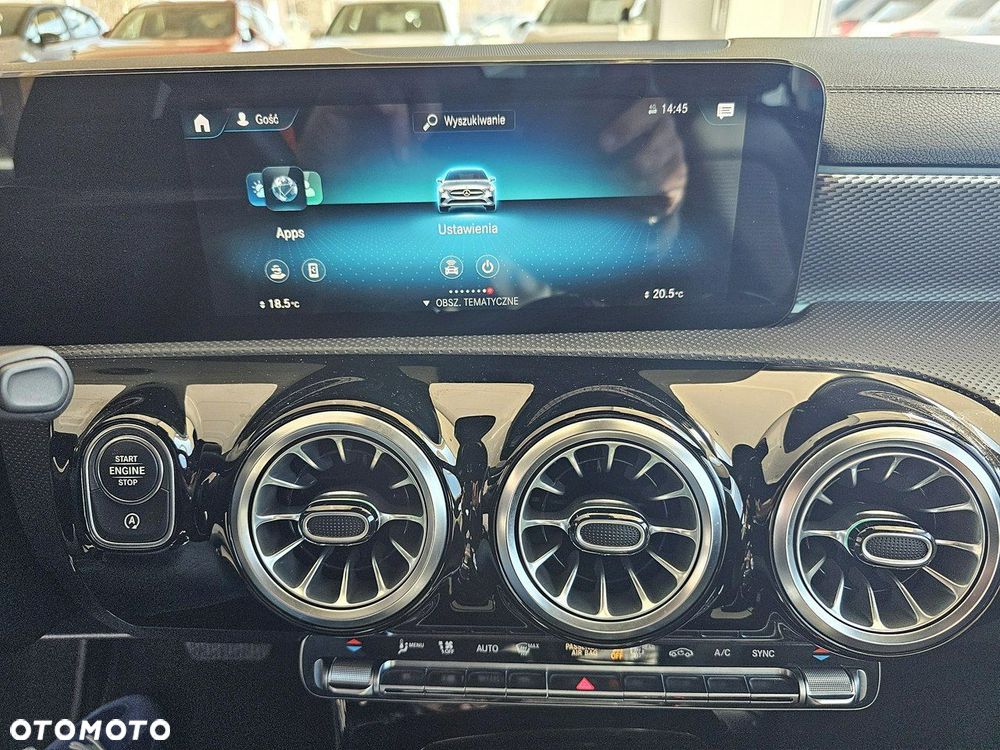 Mercedes-Benz CLA - 29