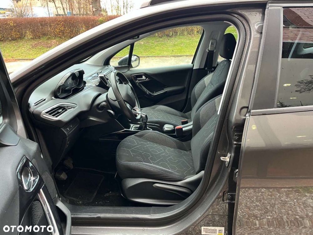 Peugeot 2008 PureTech 82 Signature - 20