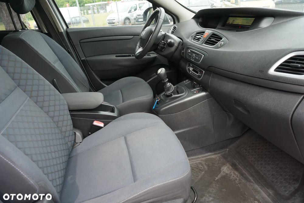 Renault Grand Scenic dCi 130 FAP Expression - 16