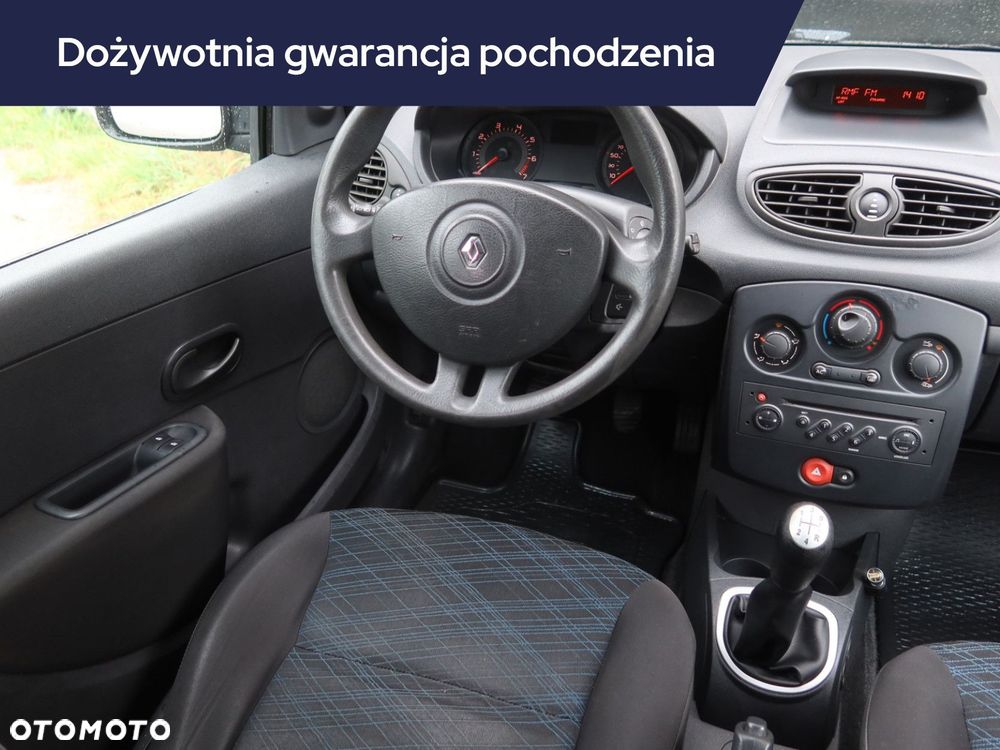 Renault Clio - 9