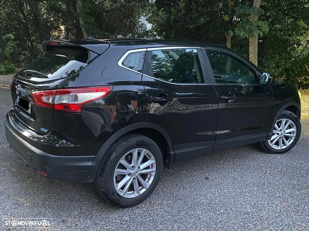 Nissan Qashqai - 1