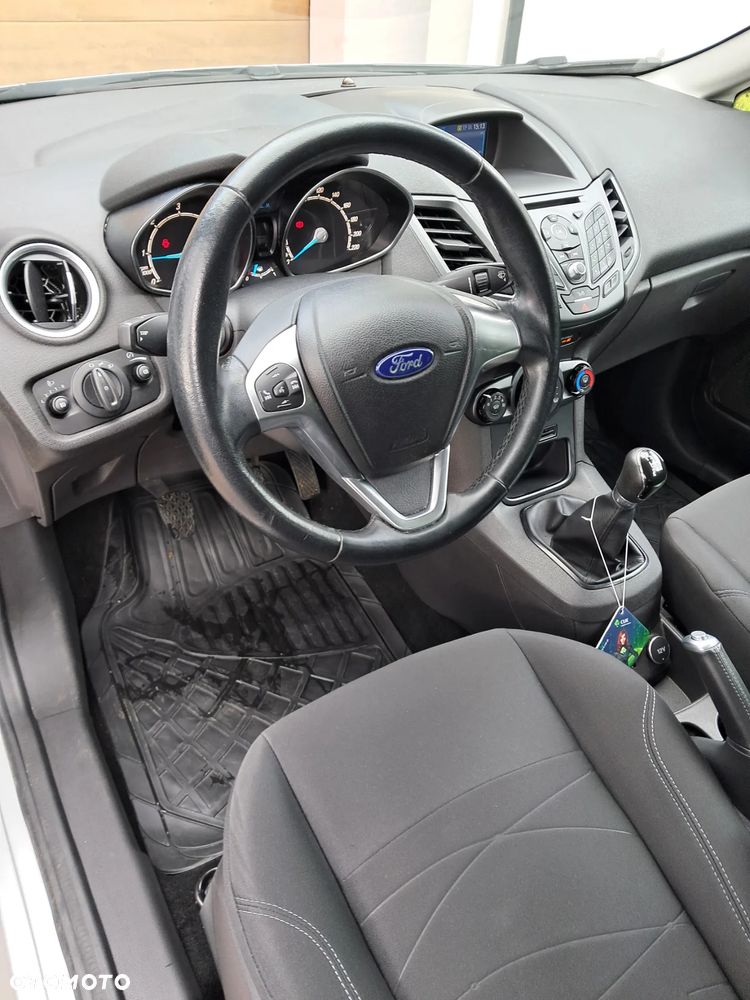 Ford Fiesta 1.5 TDCi Celebration - 11