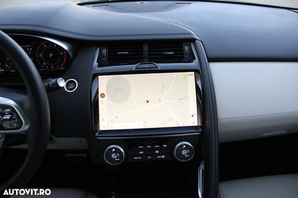 Jaguar E-Pace - 26