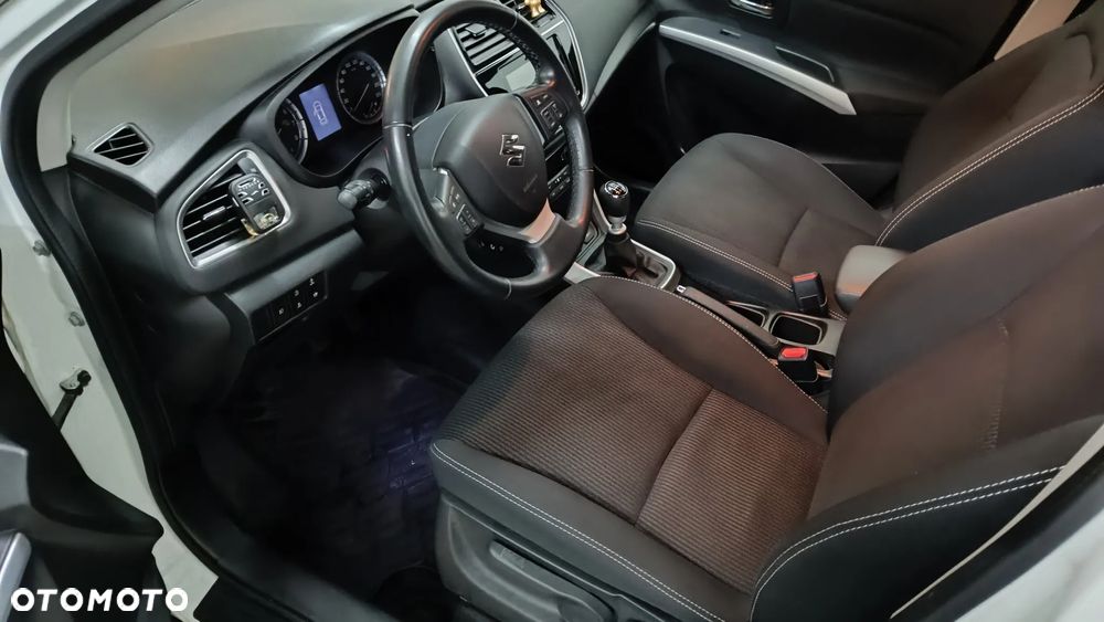 Suzuki SX4 S-Cross 1.4 SHVS Premium - 13