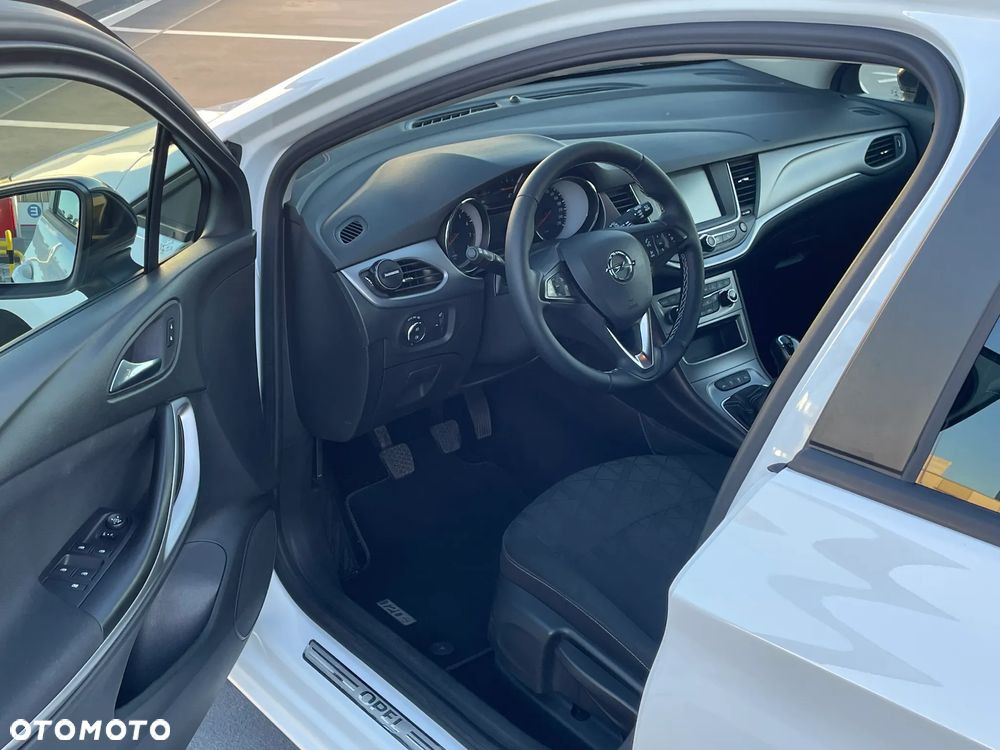 Opel Astra 1.4 Turbo Start/Stop 120 Jahre - 16