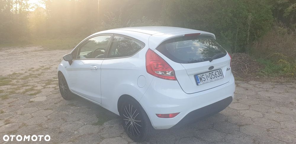 Ford Fiesta 1.25 Ambiente - 6