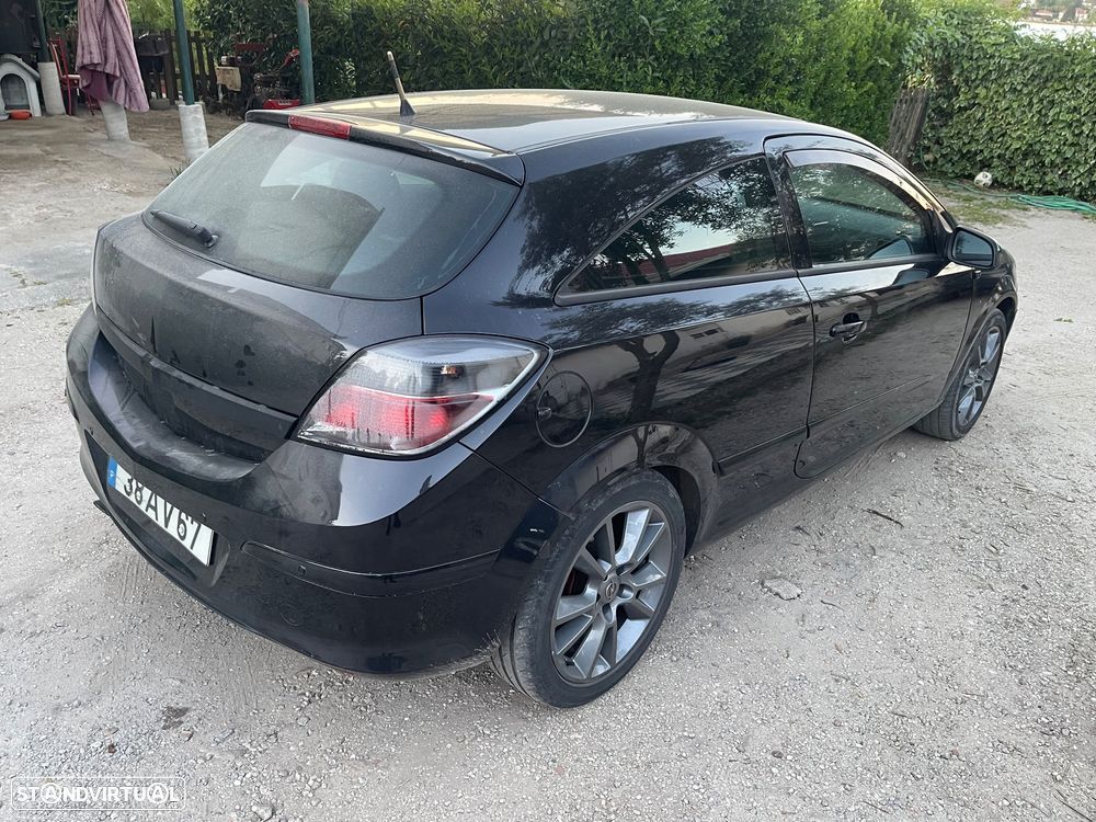 Opel Astra GTC 1.9 CDTI - 3