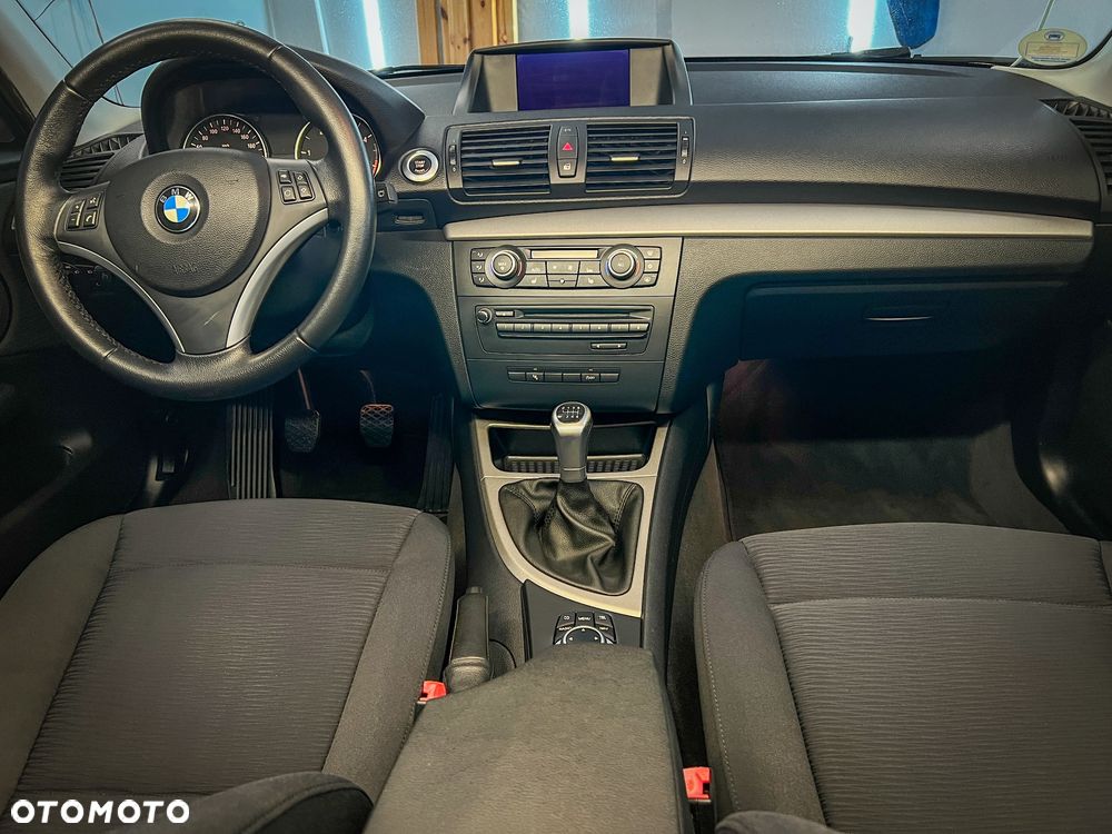 BMW Seria 1 116d - 8
