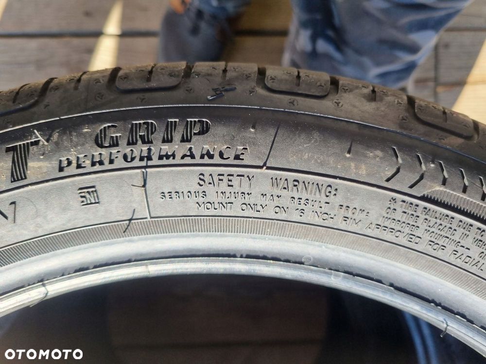 OPONY GOODYEAR EFICIENTGRIP PERFORMANCE 195/45R16 84V,xl 2019r.6,8mm super - 13