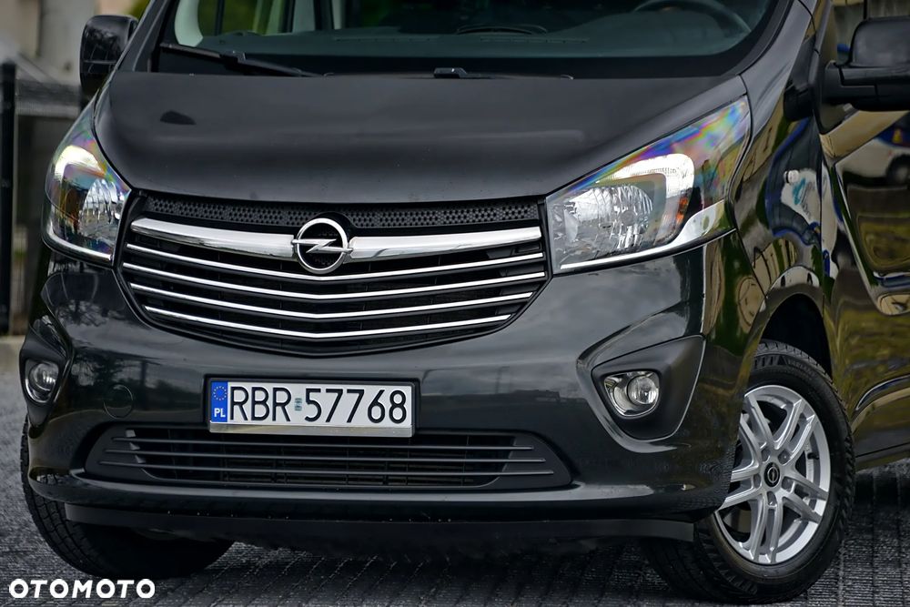 Opel Vivaro - 11