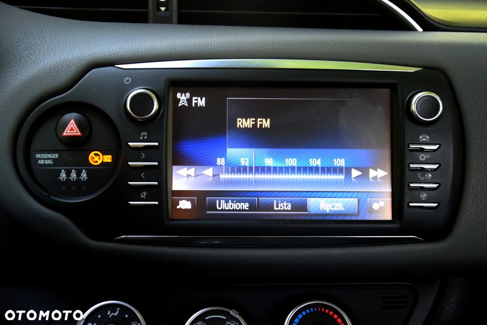Toyota Yaris - 25