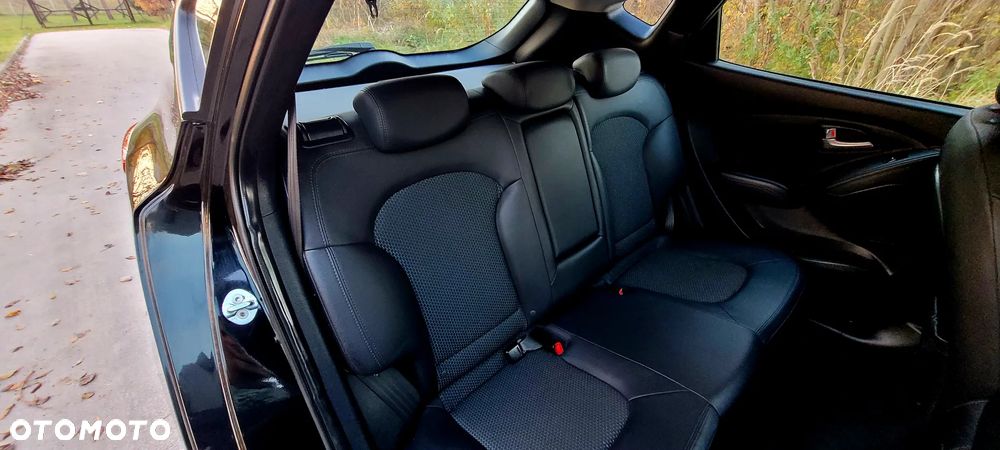 Hyundai ix35 1.7 CRDi 2WD blue Finale Gold - 8