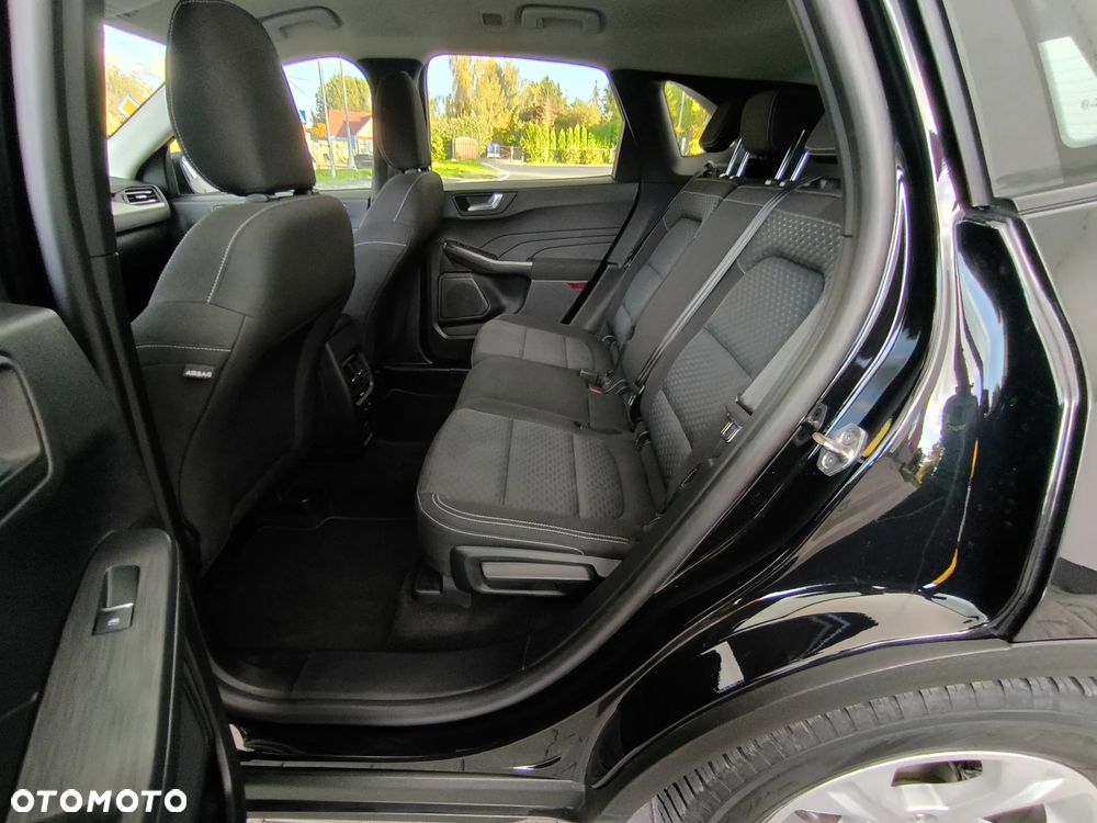 Ford Kuga - 21