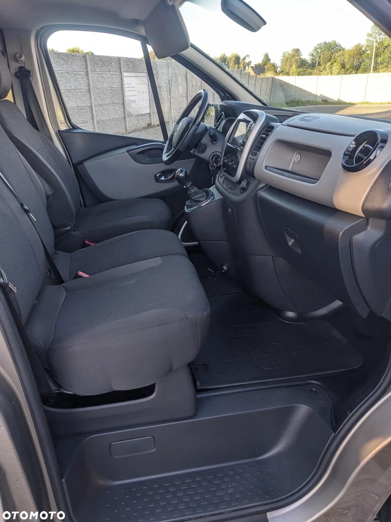 Renault Trafic - 14