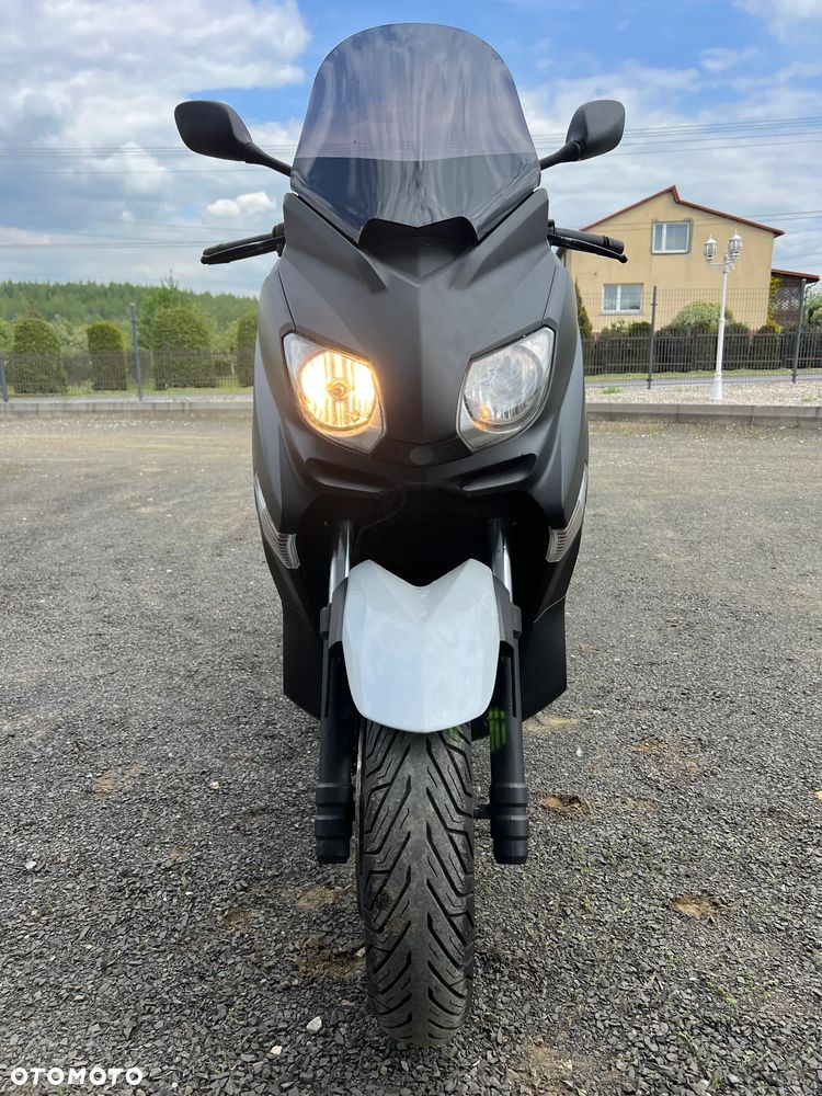 Yamaha X-max - 9