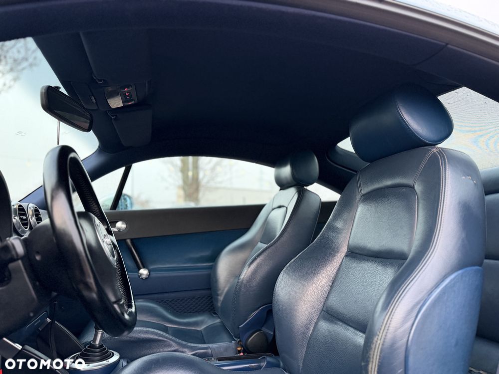 Audi TT Coupé - 9