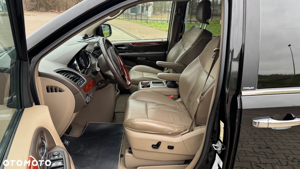 Chrysler Grand Voyager 2.8 CRD Limited - 29