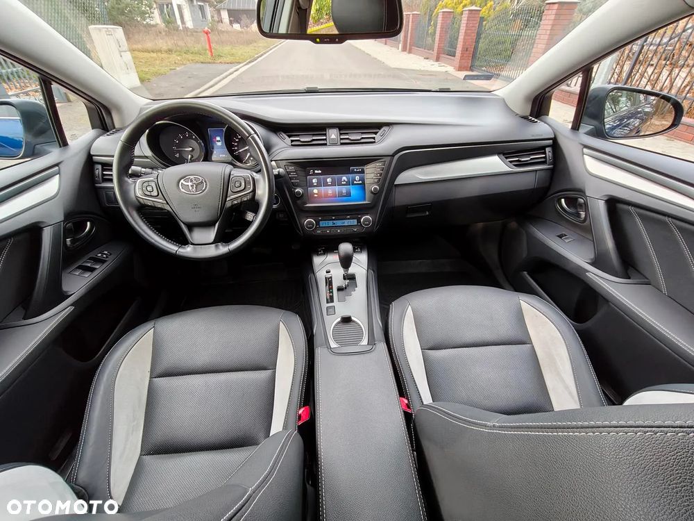 Toyota Avensis 1.8 Selection MS - 35