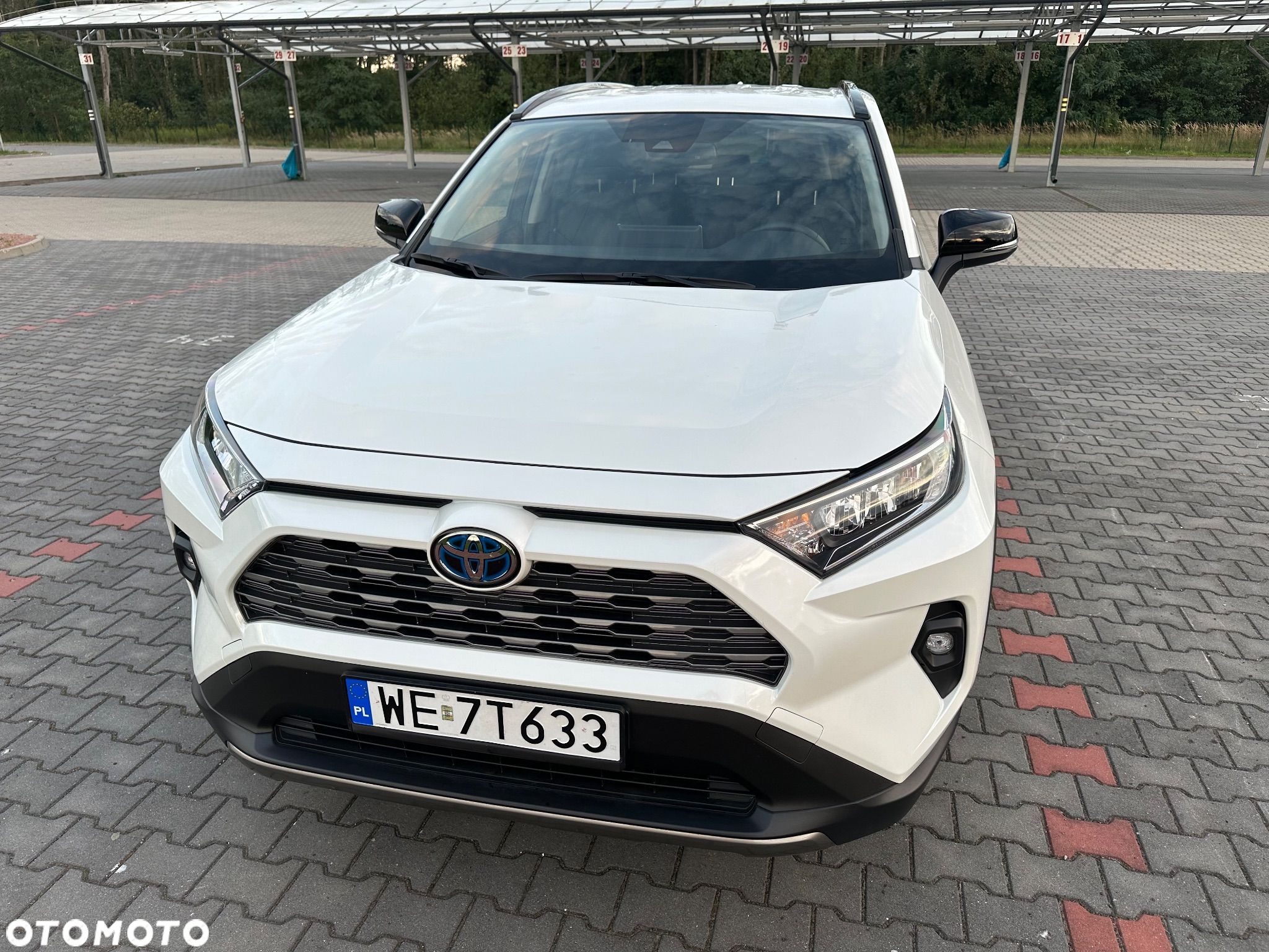 Toyota RAV4 - 1