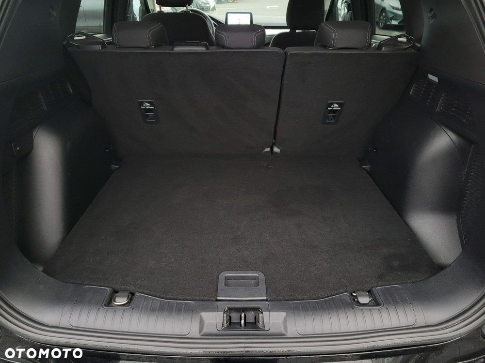 Ford Kuga - 16