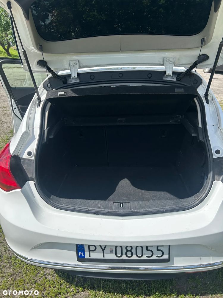 Opel Astra 1.7 CDTI Essentia - 9
