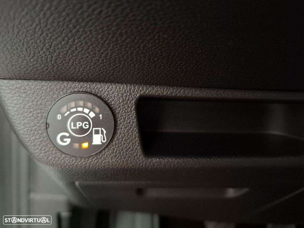 Renault Clio 1.0 TCe Techno Bi-Fuel - 19