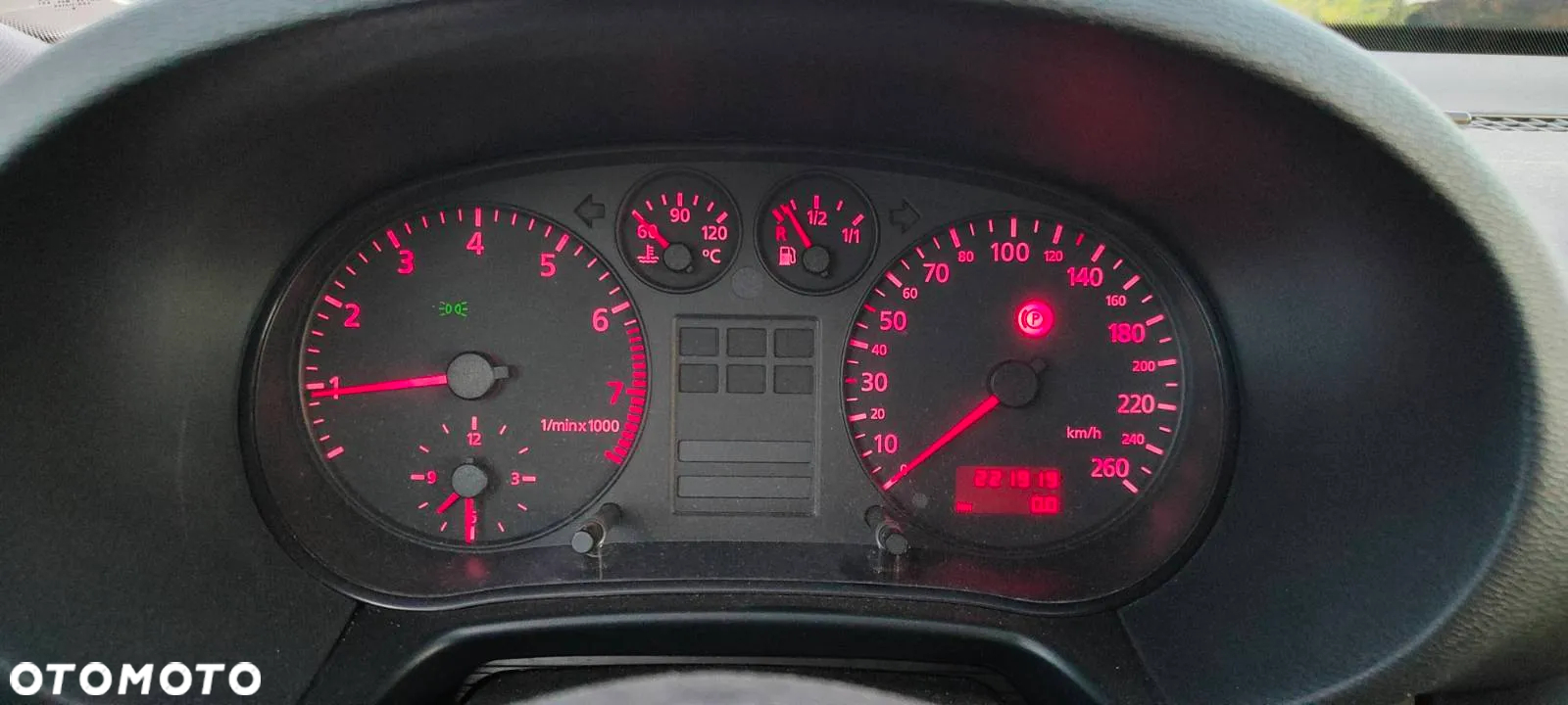 Audi A3 1.6 Ambiente - 12