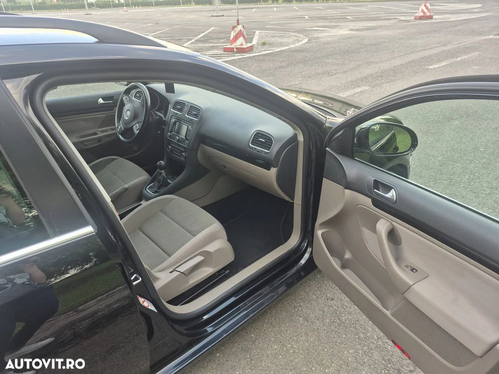 Volkswagen Golf 1.6 TDI DPF Style - 4