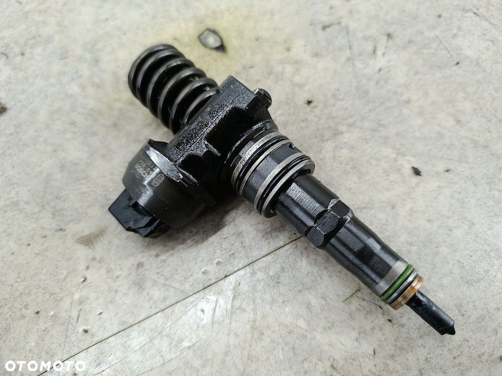 POMPOWTRYSK VW TRANSPORTER T5 038130073BN 0414720313  BOSCH 1.9 TDI - 8