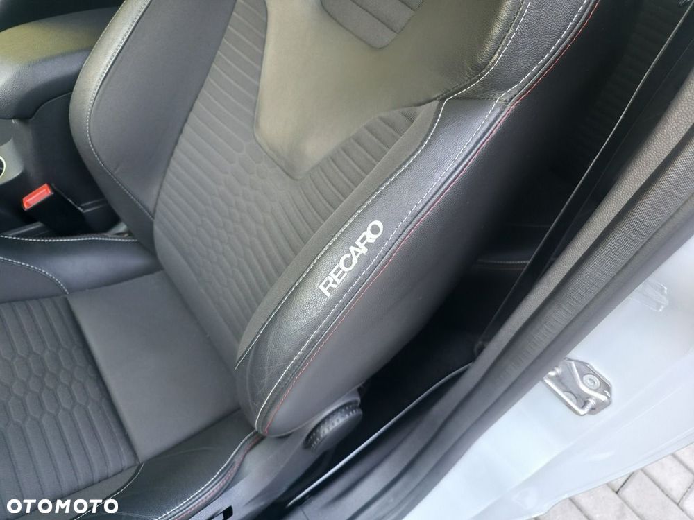 Ford Fiesta ST200 - 23