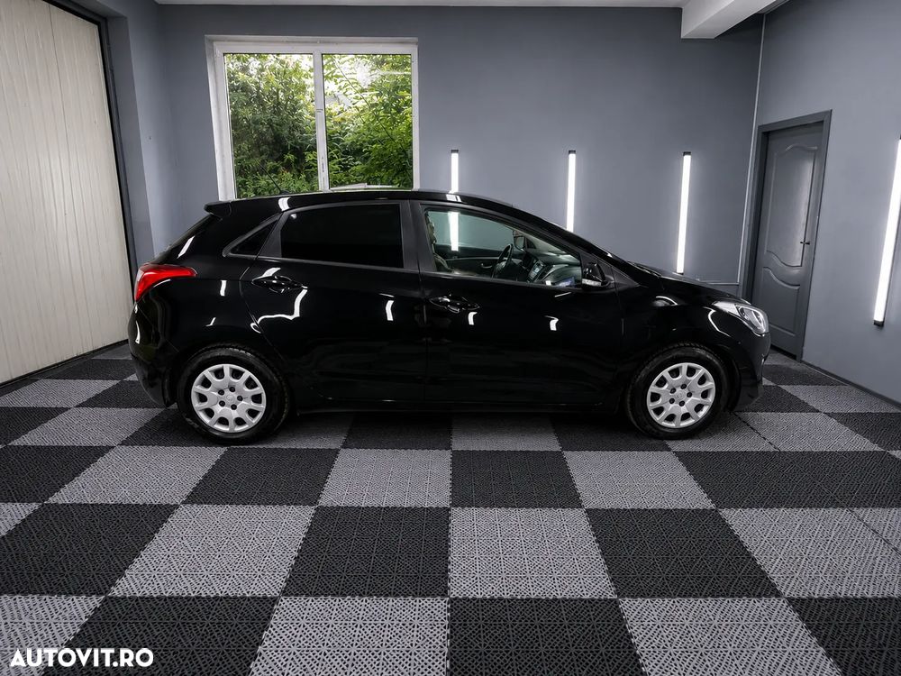 Hyundai i30 1.6 CRDI Highway - 10