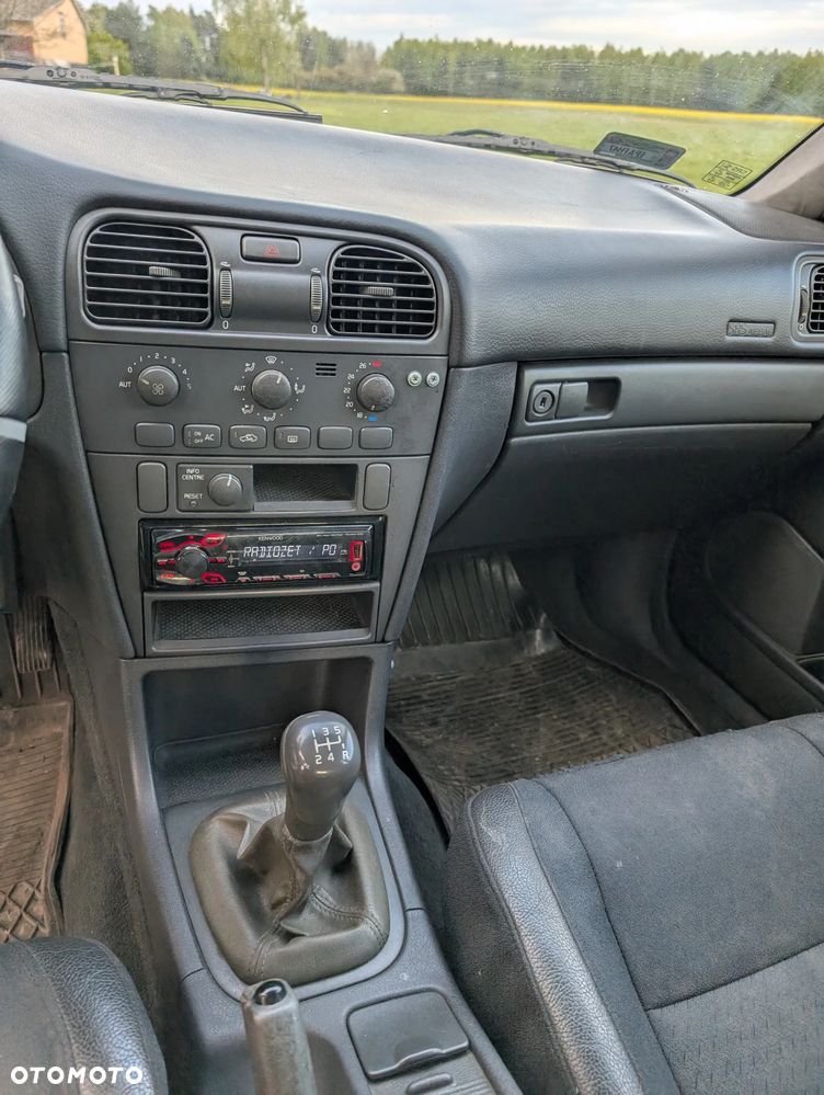 Volvo V40 - 11