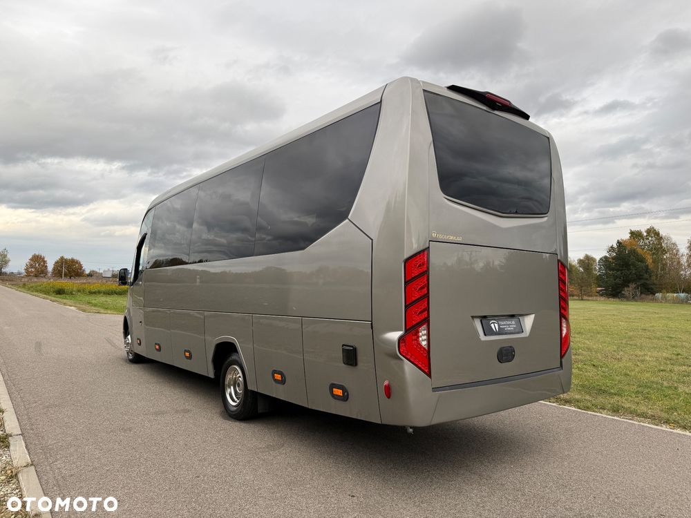 Mercedes-Benz Sprinter 519 - 10