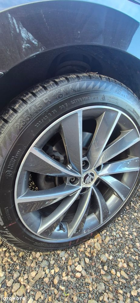 Skoda Superb 2.0 TDI L&K DSG - 19