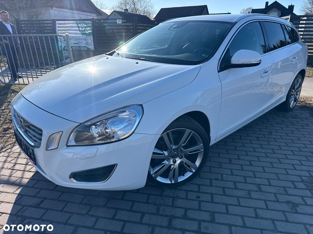 Volvo V60 T6 AWD Geartronic Summum - 24
