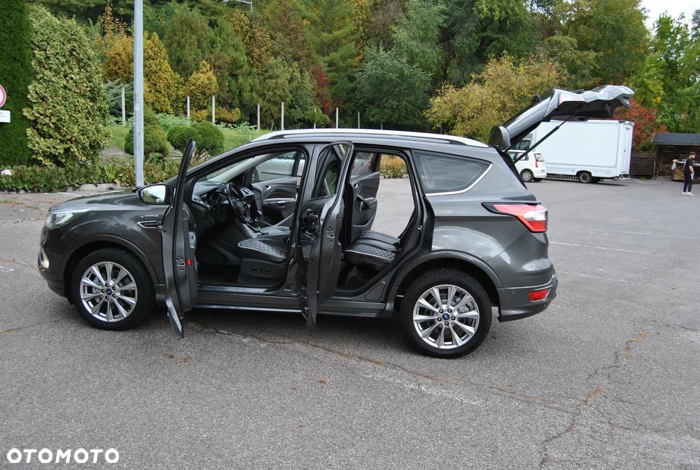 Ford Kuga - 12