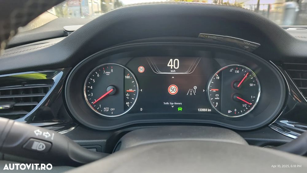 Opel Insignia Sport Tourer 2.0 Turbo 4X4 Start/Stop Country Tourer Exclusive Aut. - 11