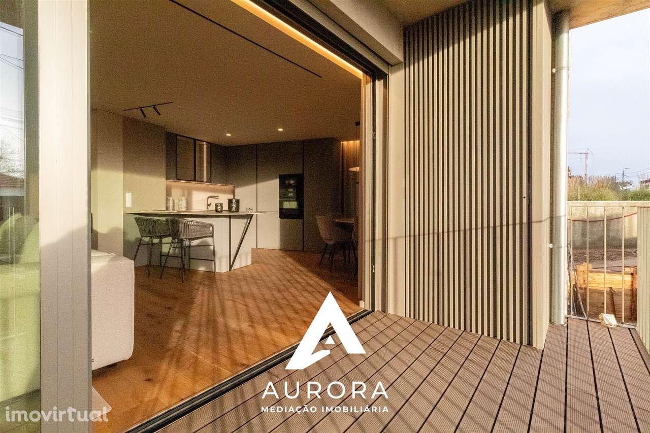 Apartamento T3 - Sul - Terraço + Varanda - Box 2 carros - Grande imagem: 3/60