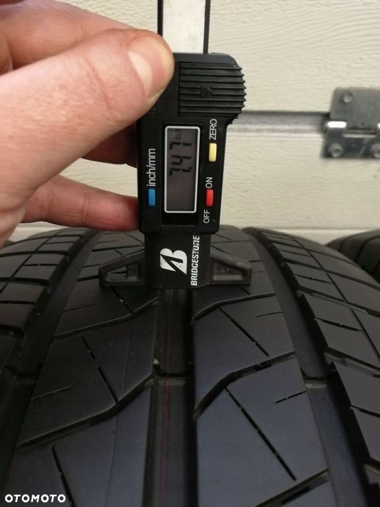 Opony letnie 235/65 R 16C Bridgestone Duravis R660 - 3