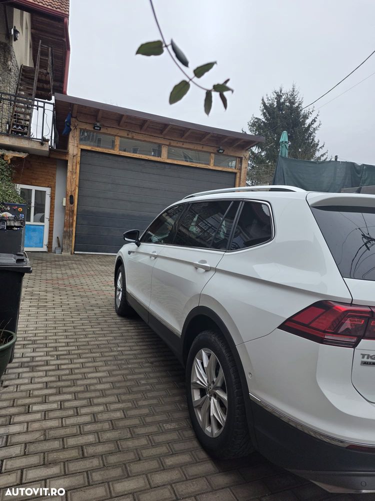 Volkswagen Tiguan - 2