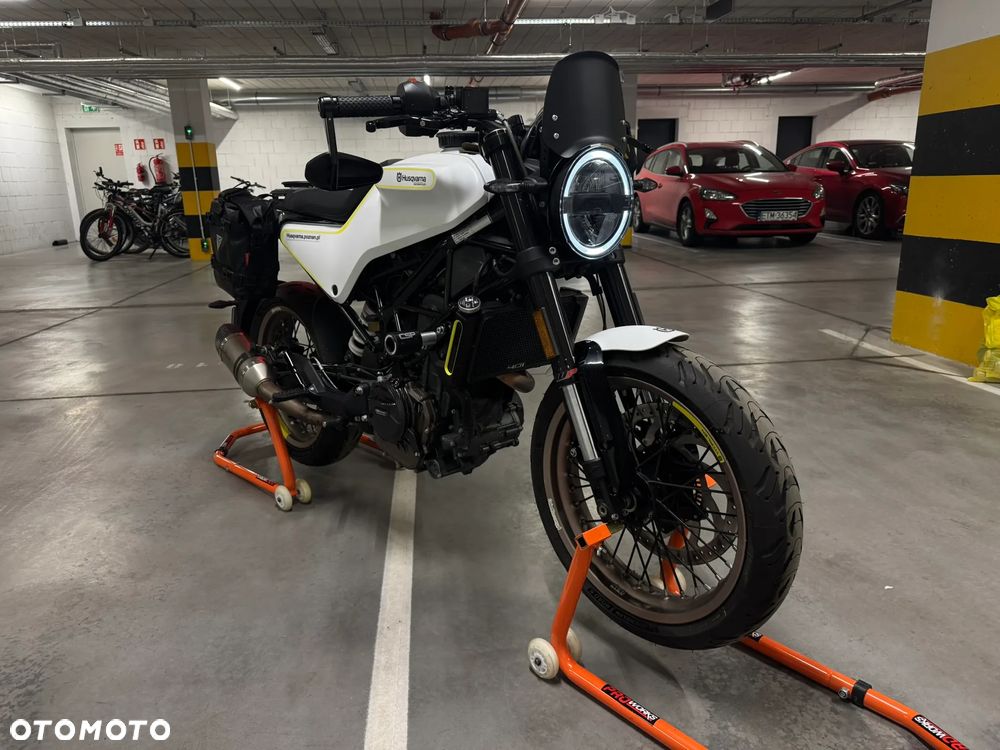 Husqvarna Vitpilen - 6